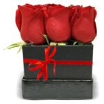 mini-caixa-de-rosas-vermelhas-2.jpg